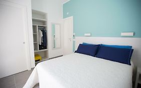 White Asses Rooms