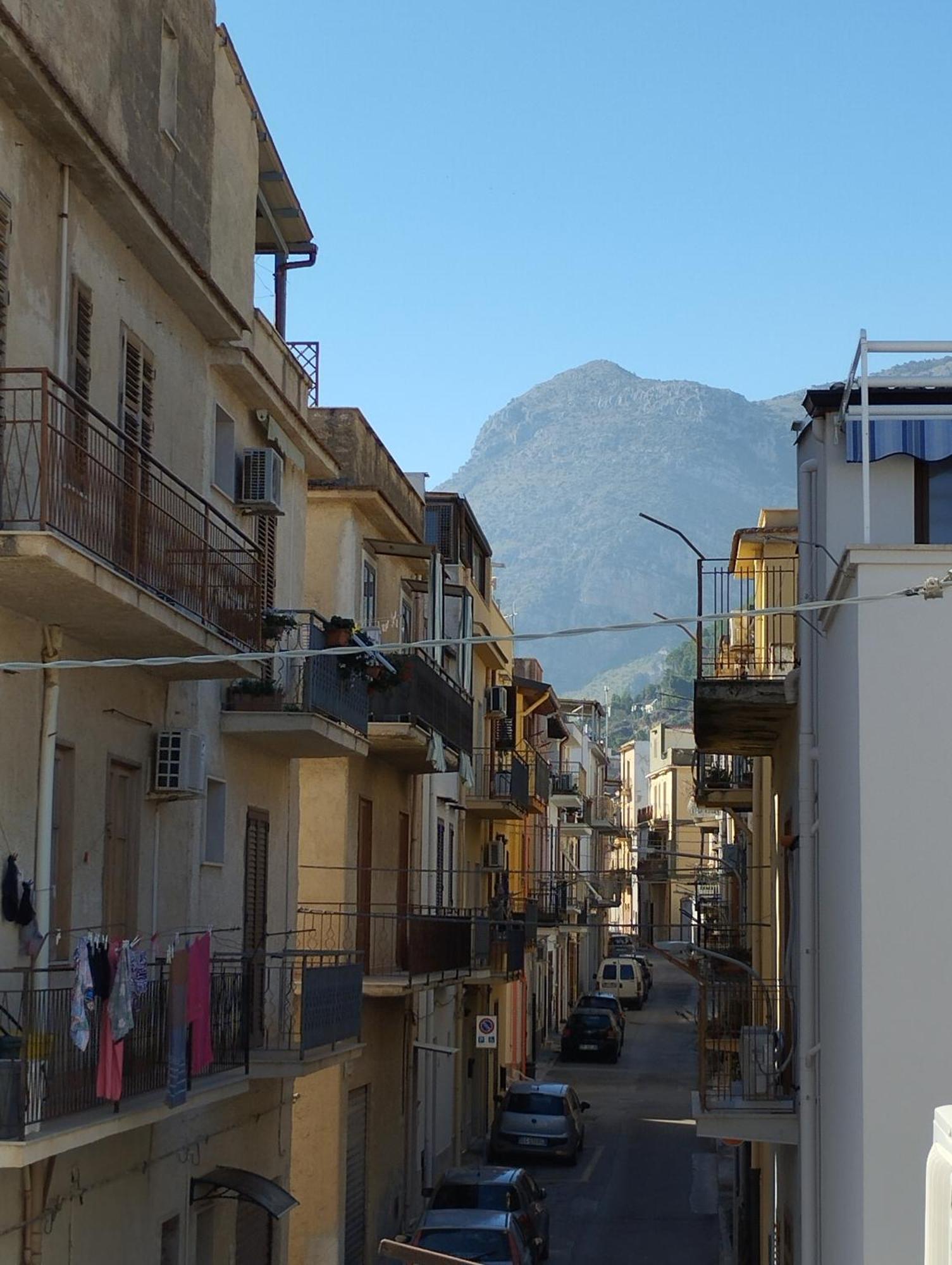 White Asses Rooms Castellammare del Golfo Buitenkant foto
