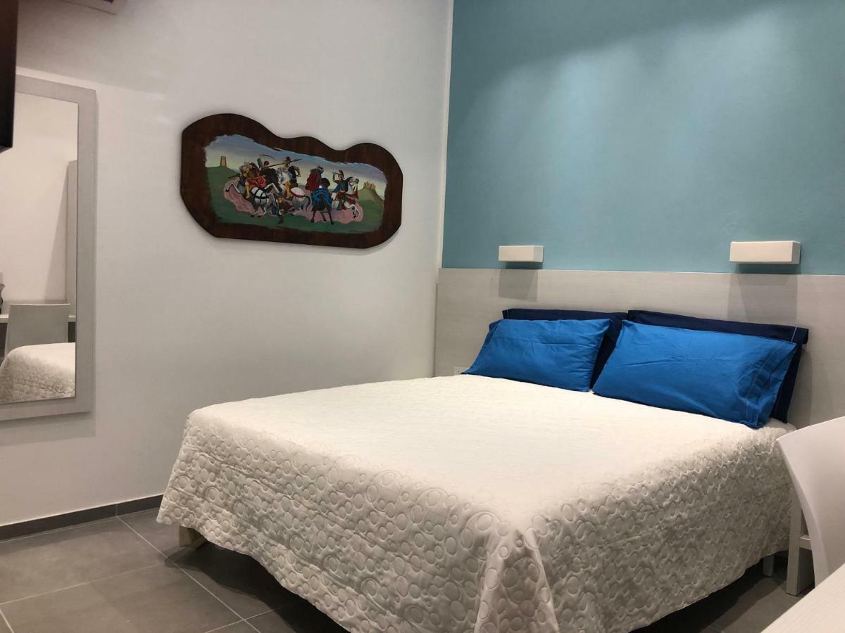 White Asses Rooms Castellammare del Golfo Buitenkant foto