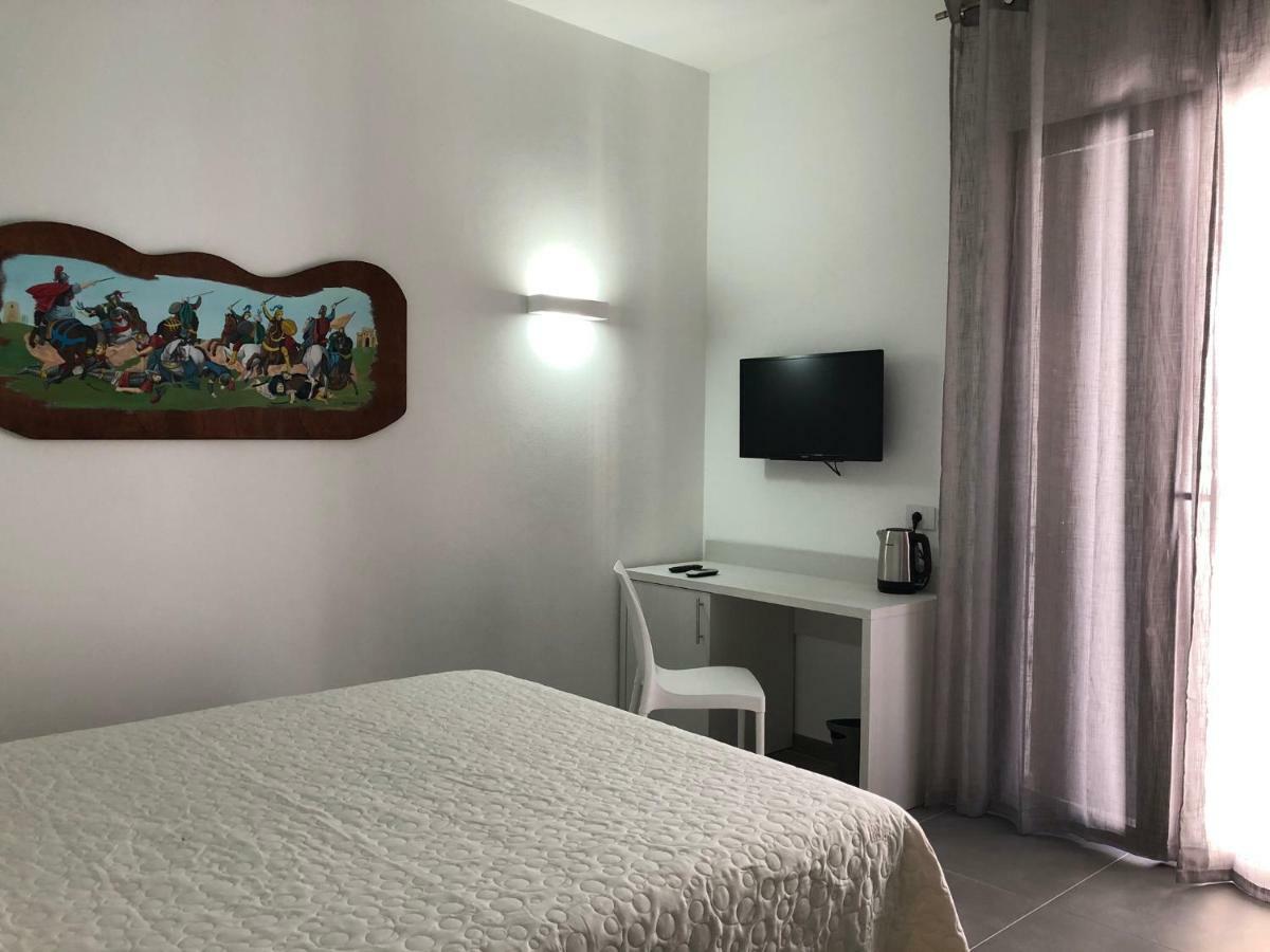 White Asses Rooms Castellammare del Golfo Buitenkant foto