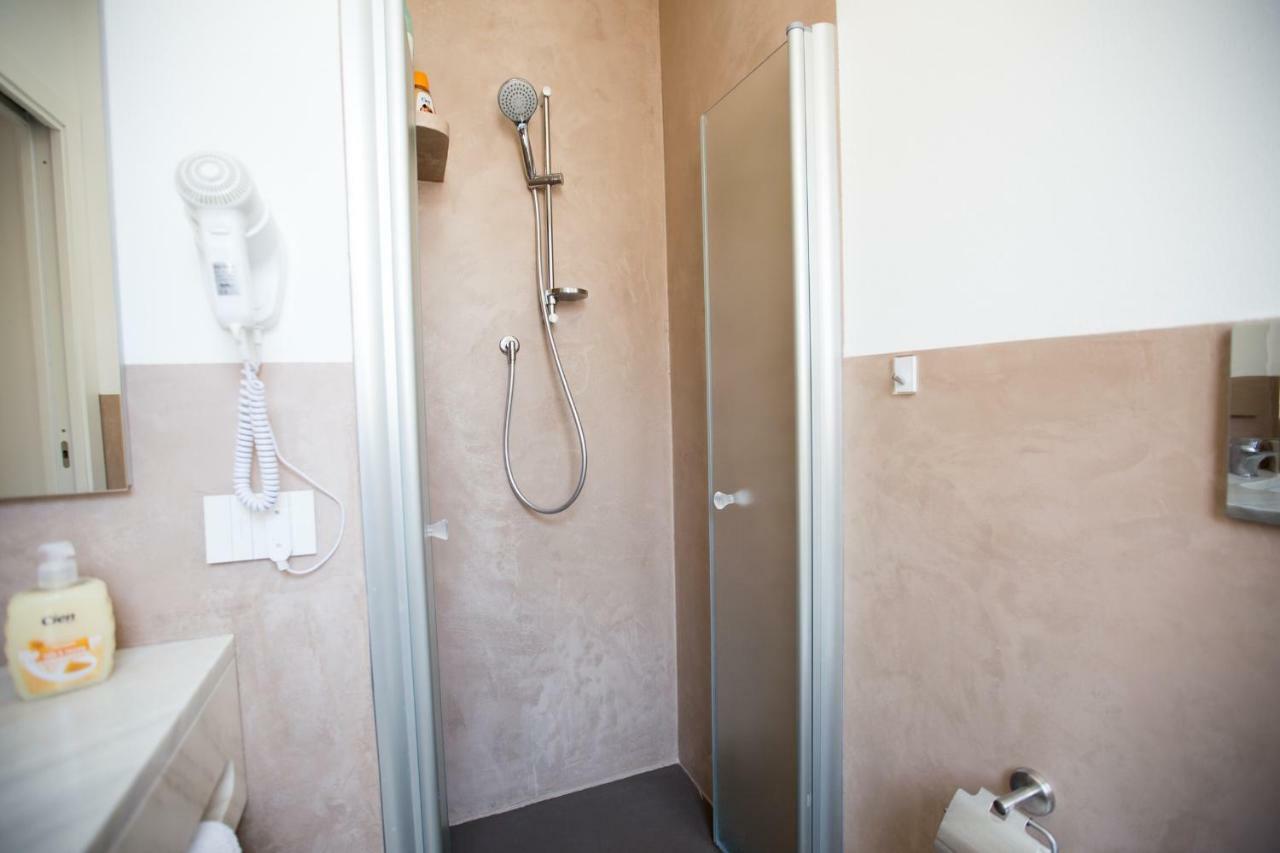White Asses Rooms Castellammare del Golfo Buitenkant foto