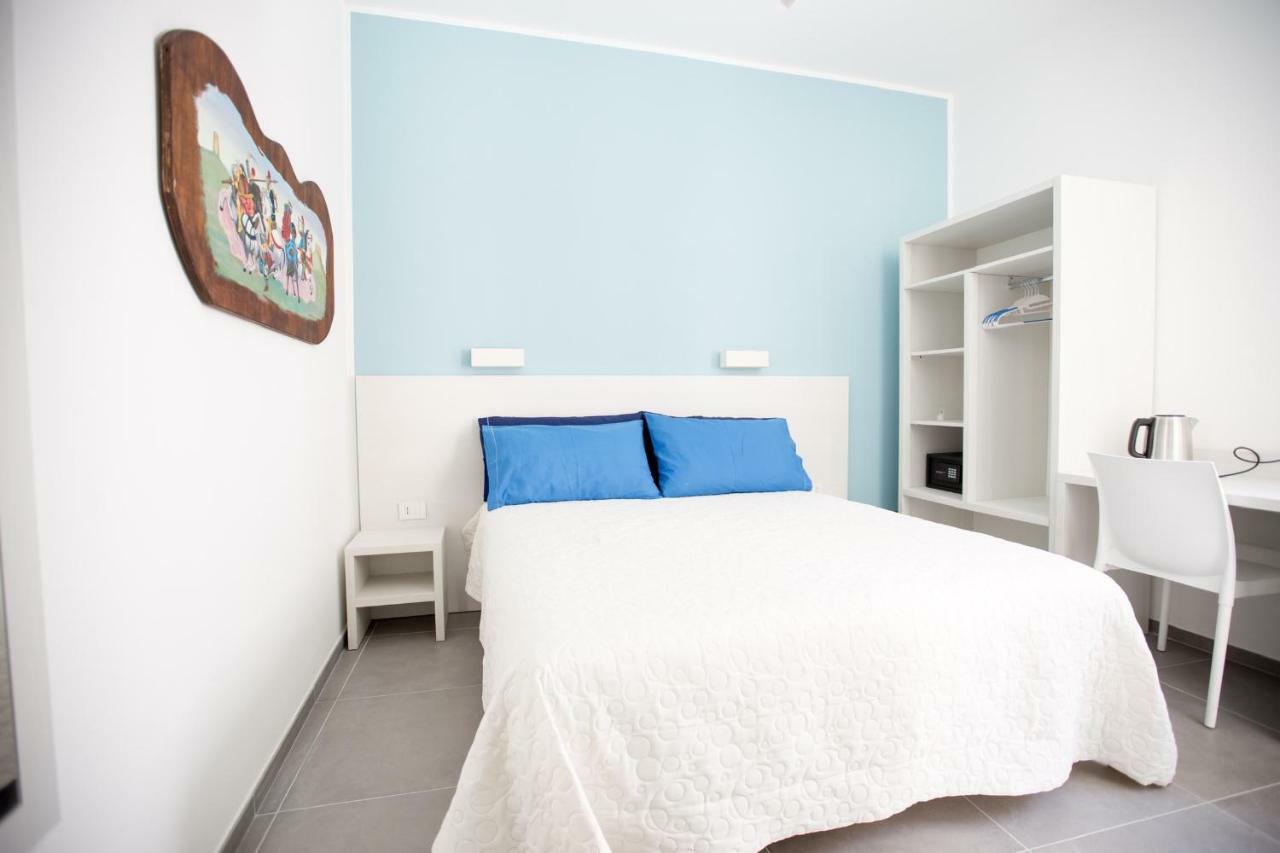 White Asses Rooms Castellammare del Golfo Buitenkant foto